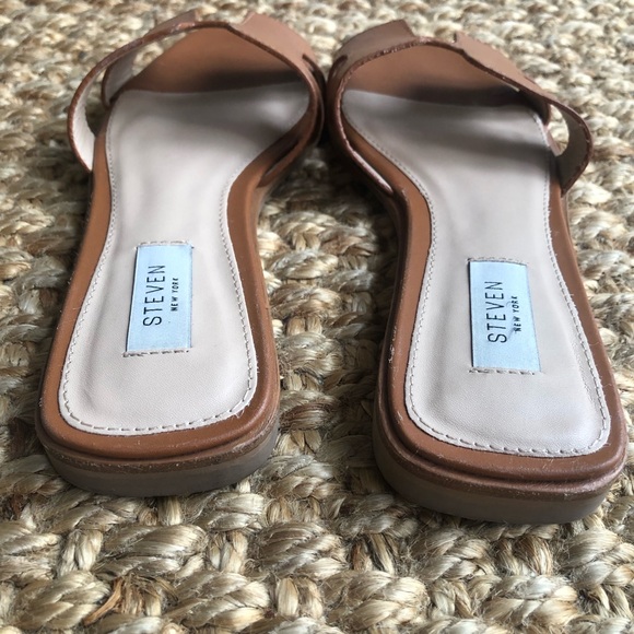 Steve Madden Hadyn Leather Slide Sandal. Size 8 - Picture 8 of 14